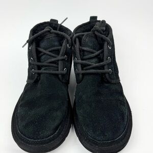 UGG Neumal Black Suede Boots #1094269 Women’s Sz 9
